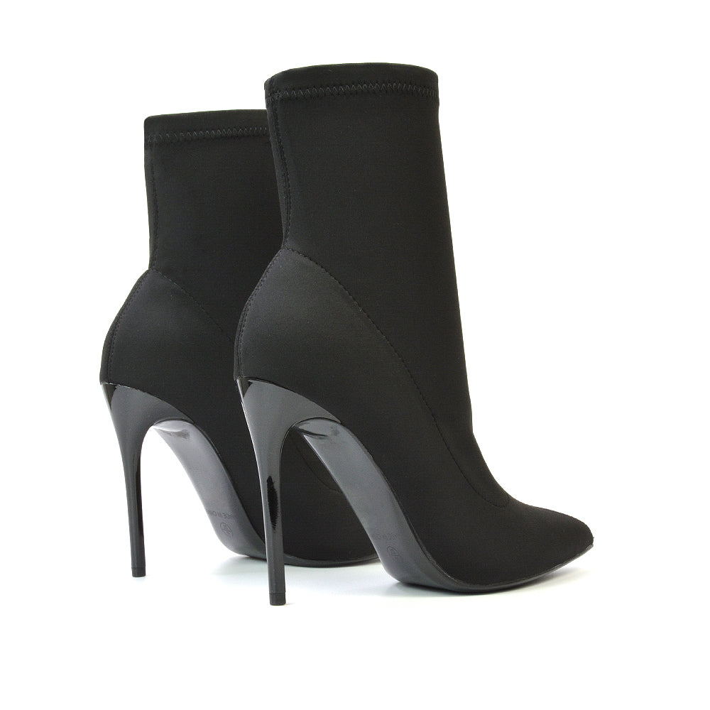Black UK 3 | EU 36 | US 5 | XY London