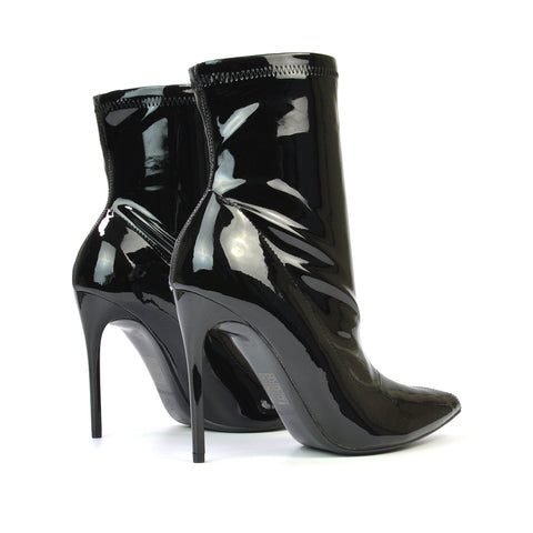 Black Patent UK 7 | EU 40 | US 9 | XY London