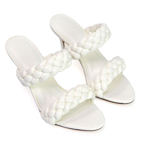 White UK 3 | EU 36 | US 5 | XY London