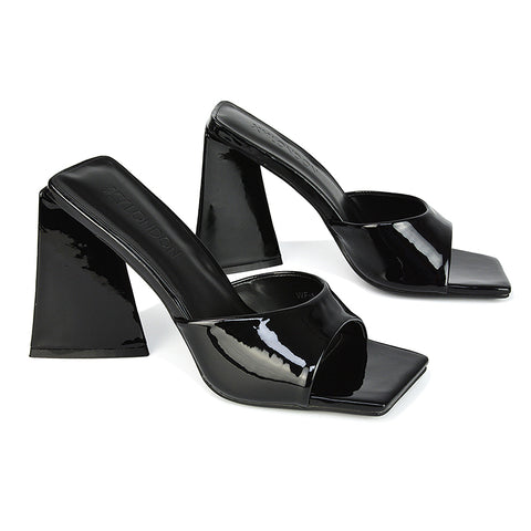 Black Patent UK 4 | EU 37 | US 6 | XY London